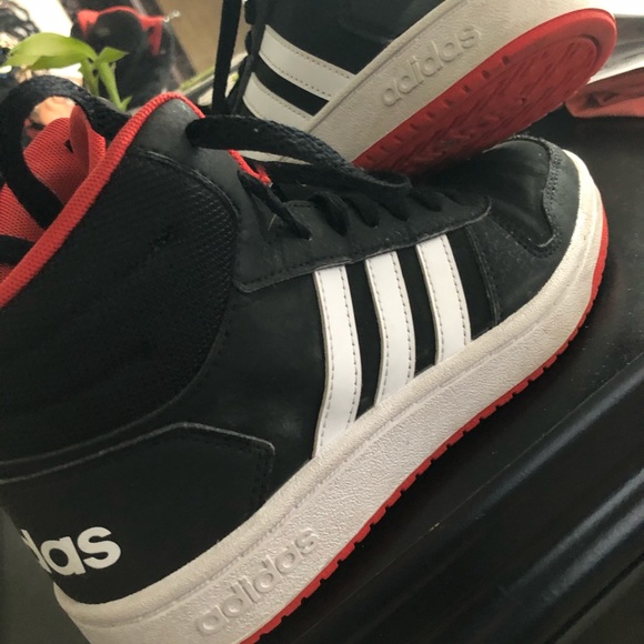 Boys Mid-top Adidas - Picture 2 of 3